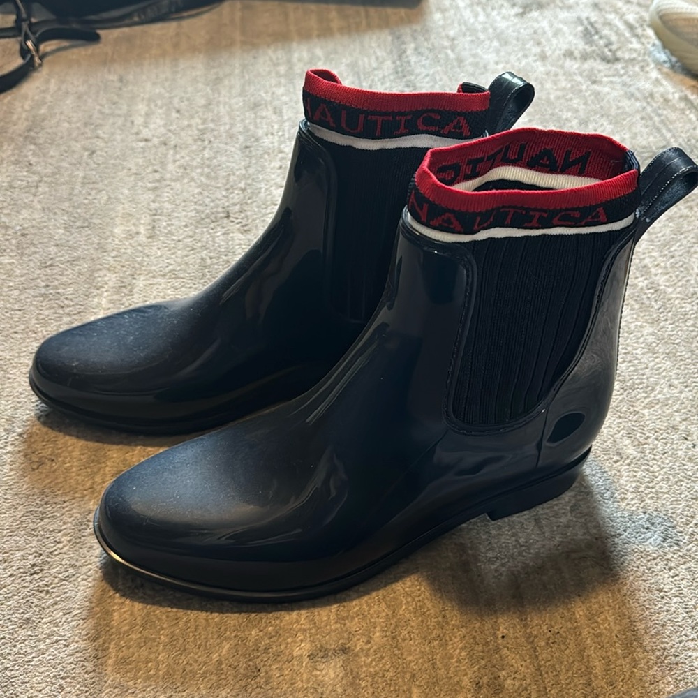 Nautica Navy rain boots